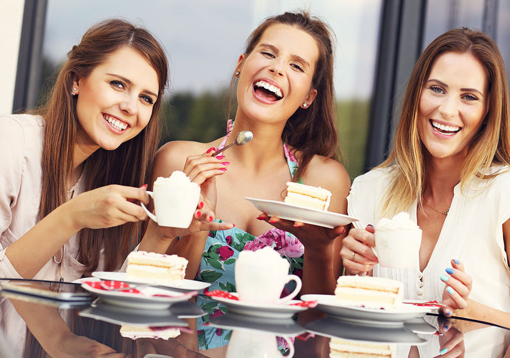 elbsalon event: freudiges miteinander bei Kaffee und Kuchen